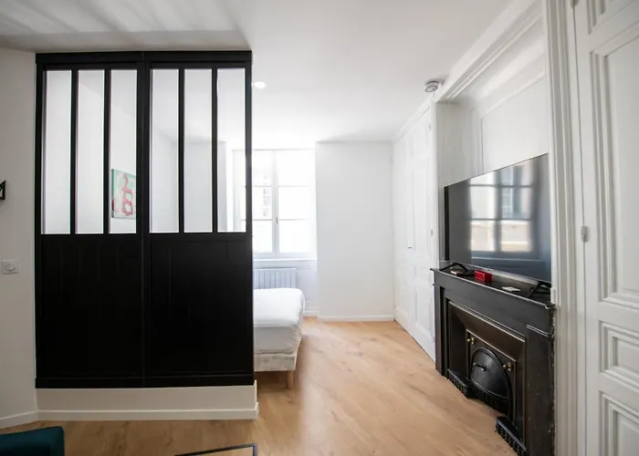 L\'Arty - Très joli studio moderne tout confort proche place Valmy